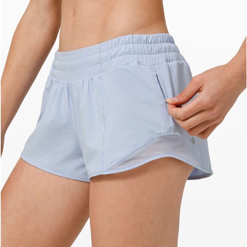 Lululemon Hotty Hot Short 2.5” Blue Linen Size 4